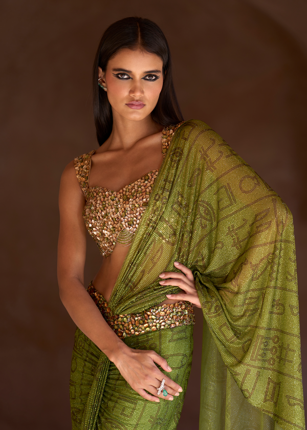 Tiaa Saree Set