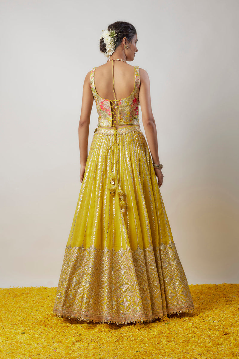 Mia Lehenga Set