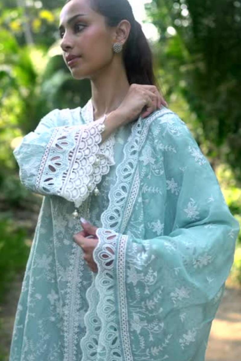 Aalaya  Kurta Set