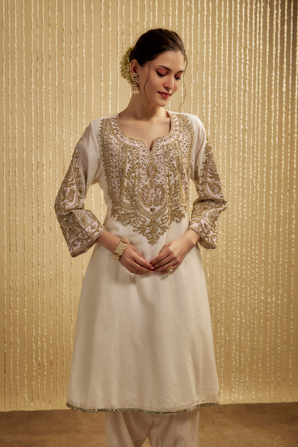 IVORY SHORT SILK CHANDERI KURTA PANTS SET