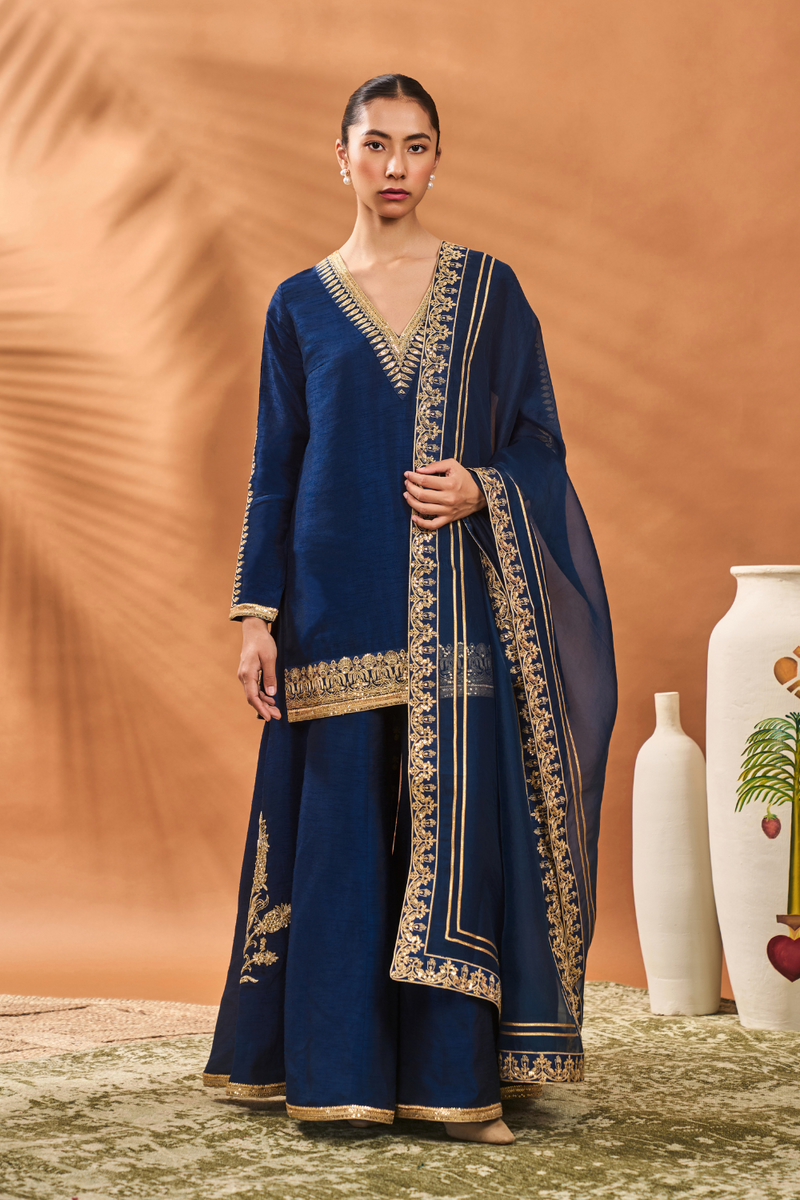 BLUE TRIKONE SHARARA SET