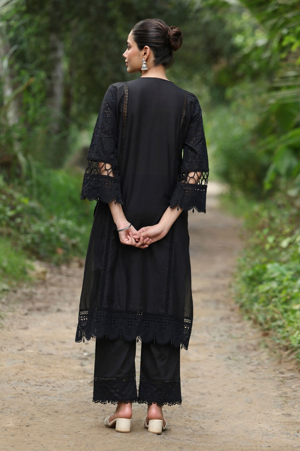 Aaira  Kurta Set