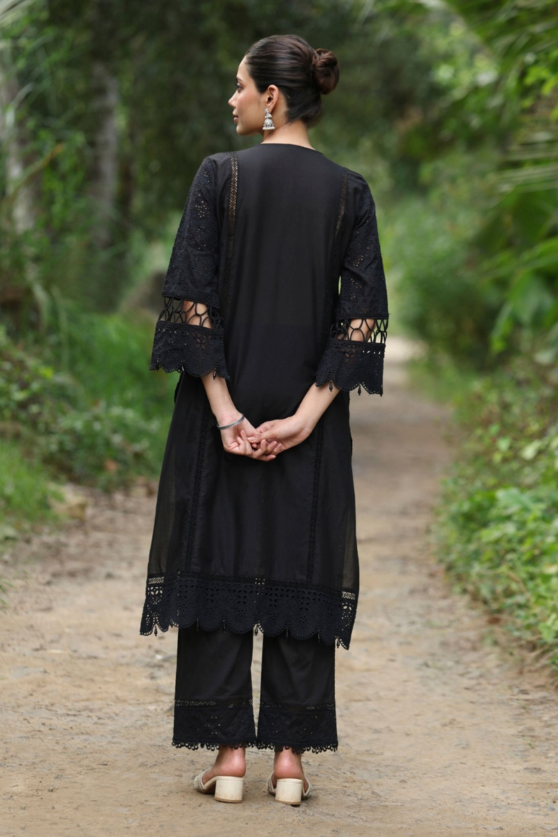 Aaira  Kurta Set