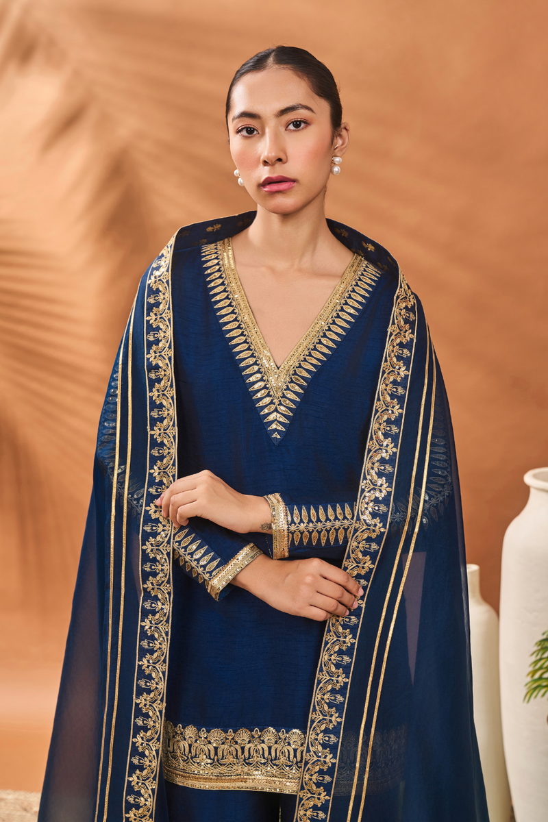 BLUE TRIKONE SHARARA SET