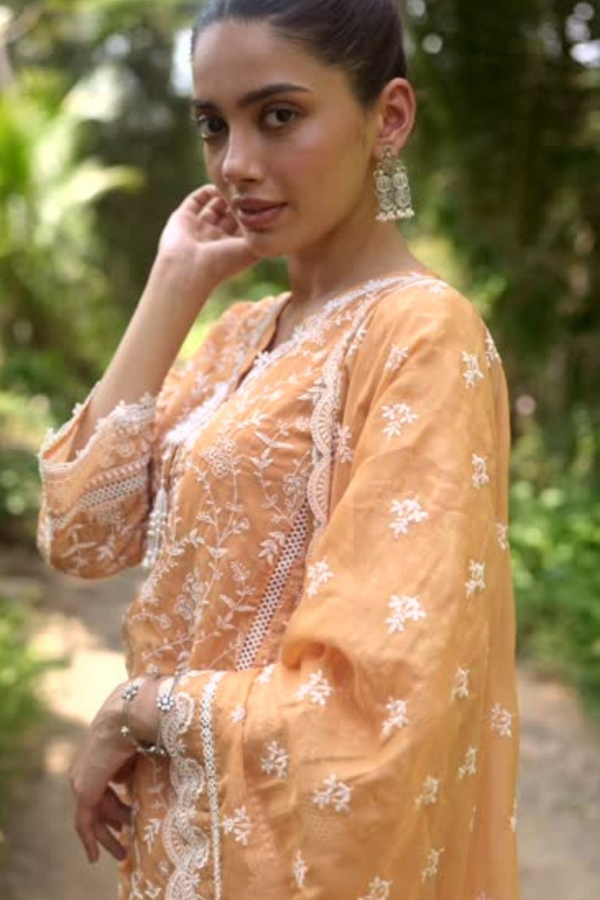 Caara Kurta Set