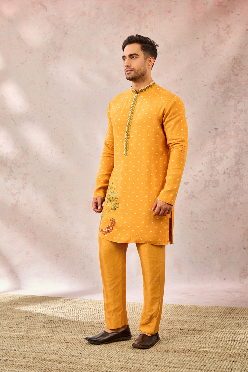 YELLOW SPADE BLOSSOM KURTA SET