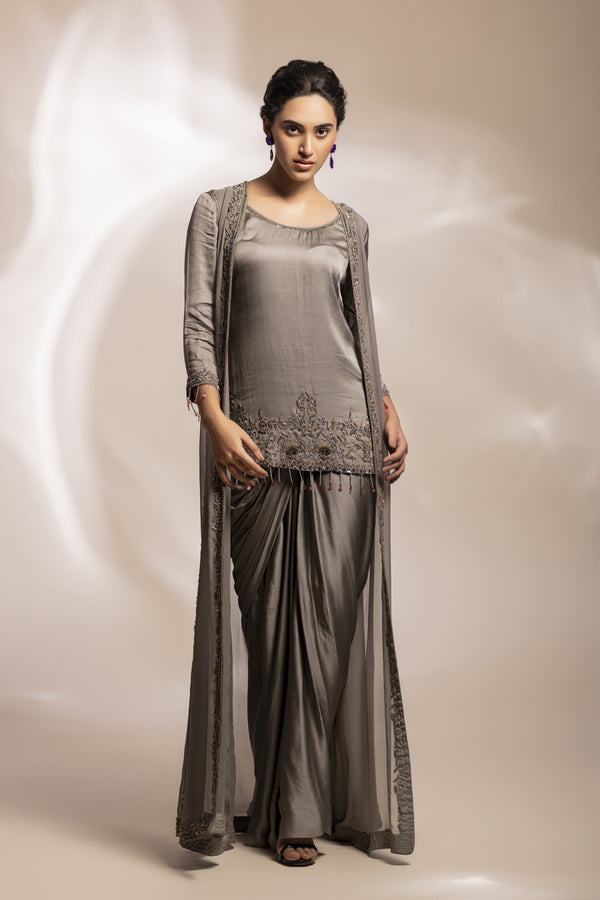 Lungi Drape With Antique Good Kurta With Embroidered Paneeked Long Jacket