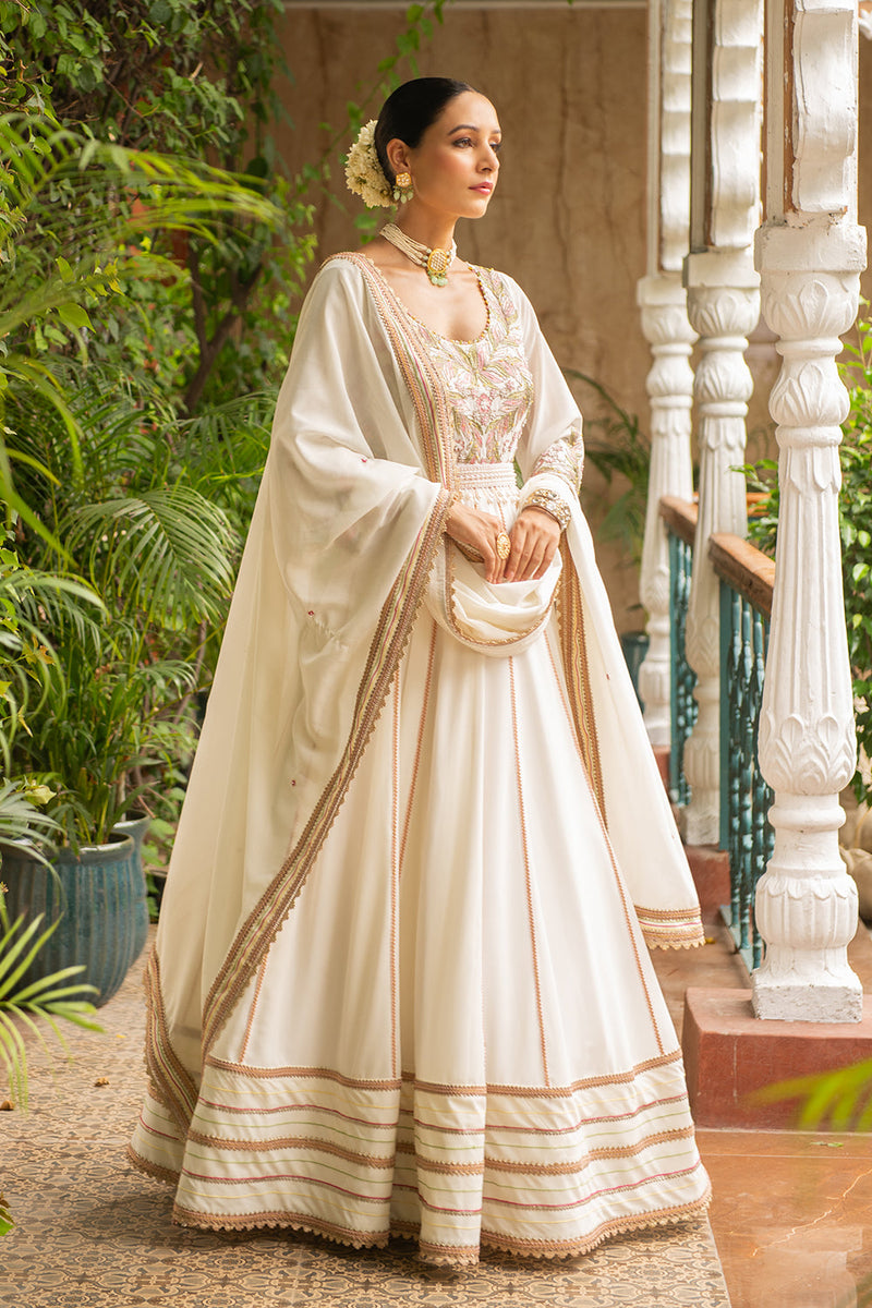 KHOOBSURAT