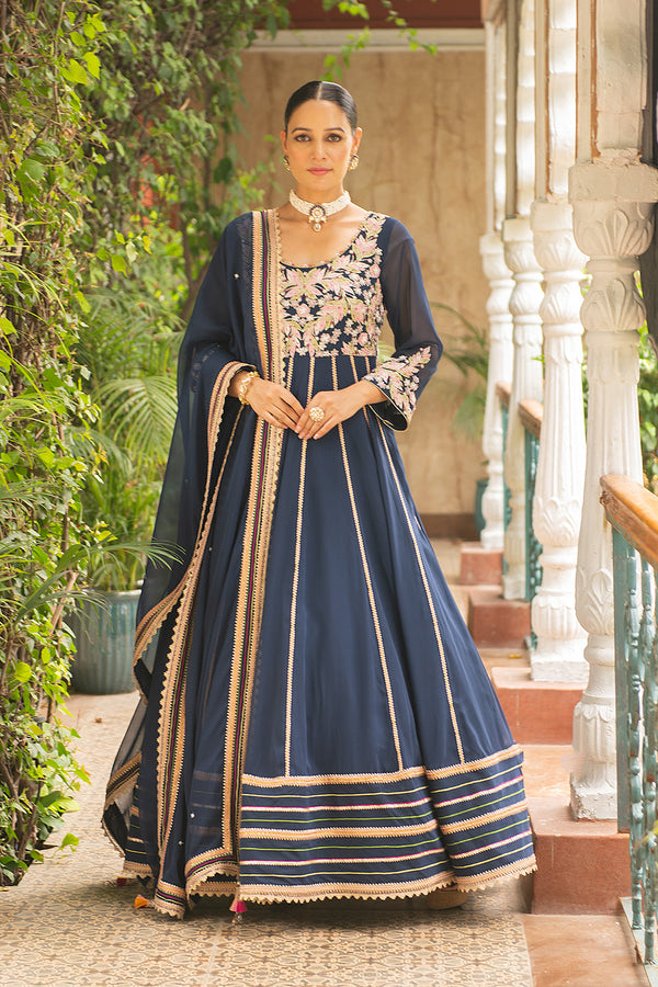 KHOOBSURAT