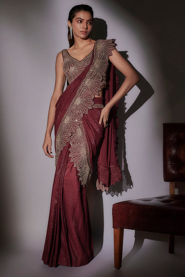 Heavy Leaf Hand Embroidered Blouse Paired With Detailed Leaf Border Pre Draped Saree