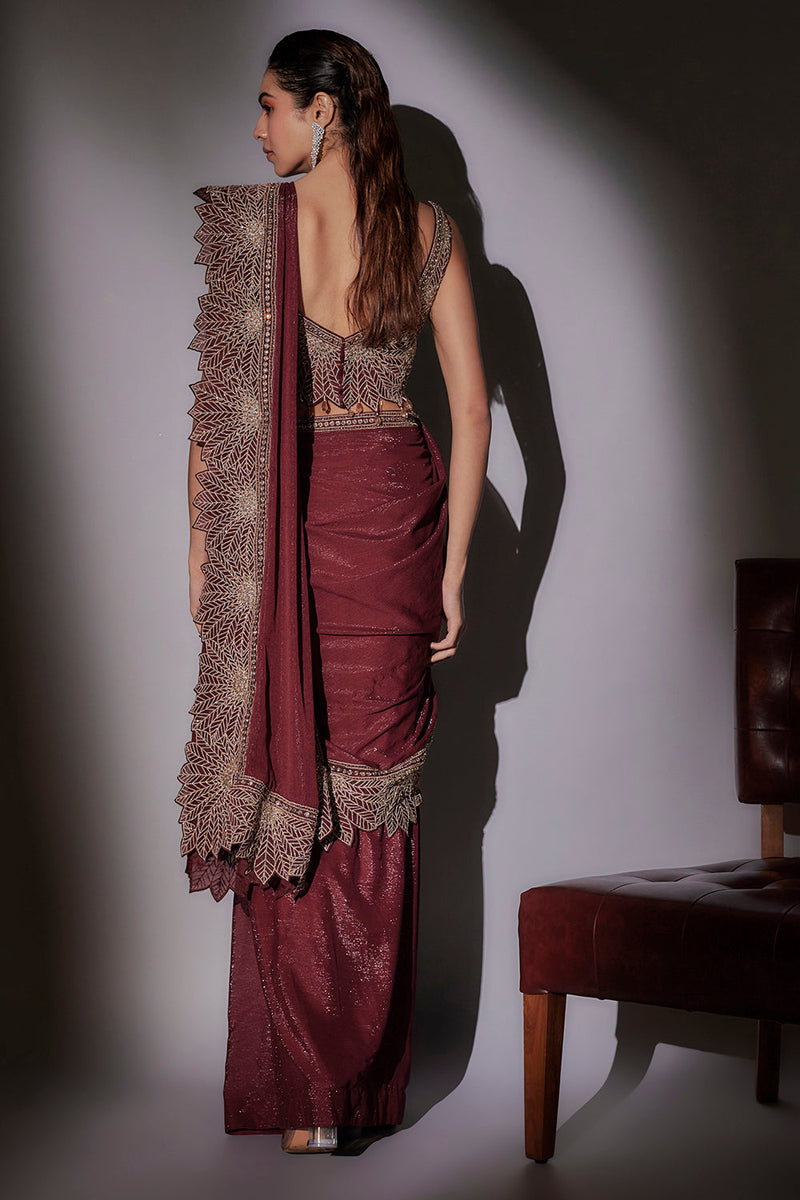 Heavy Leaf Hand Embroidered Blouse Paired With Detailed Leaf Border Pre Draped Saree