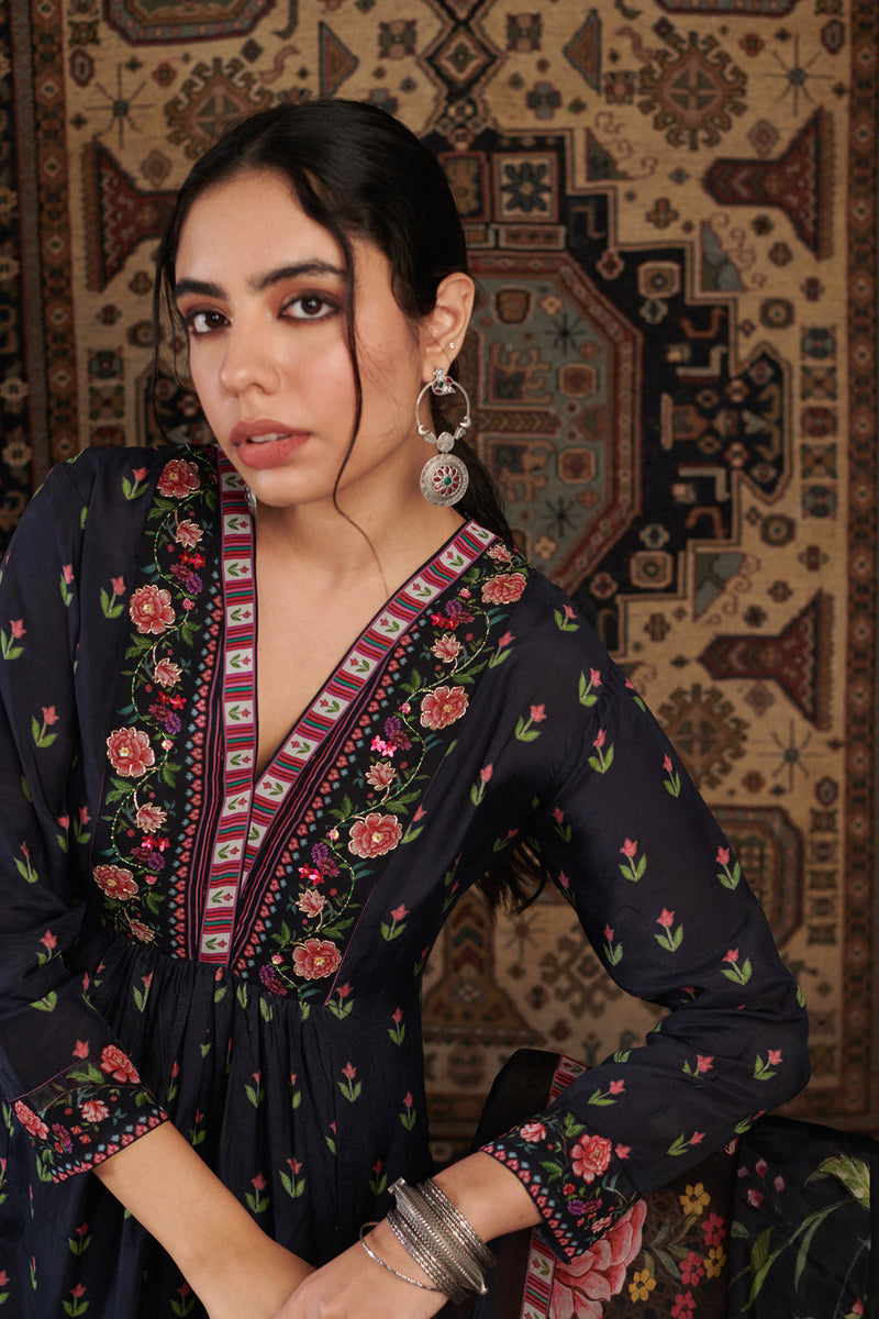 Gul Embroidered Black Kurta Set Of 3