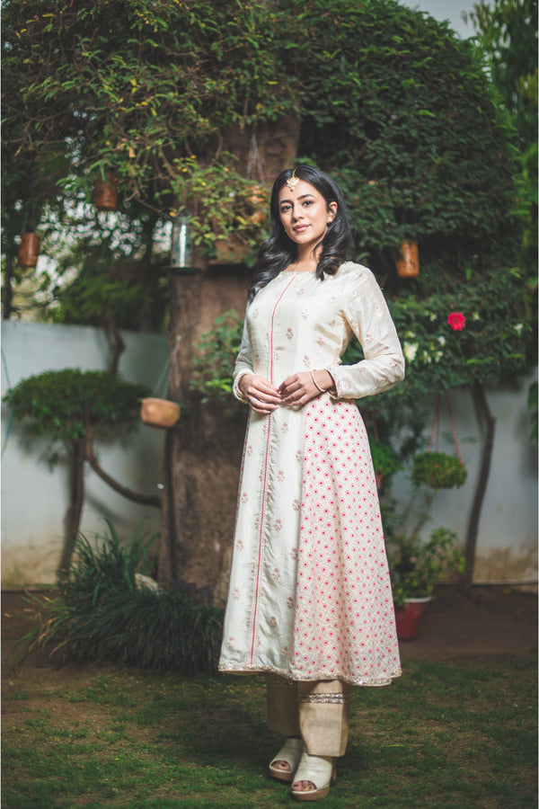 Off-white and pink motif print kurta with embroidered pants