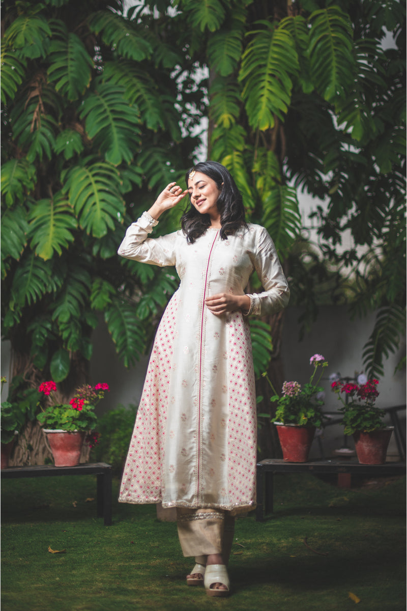 Off-white and pink motif print kurta with embroidered pants