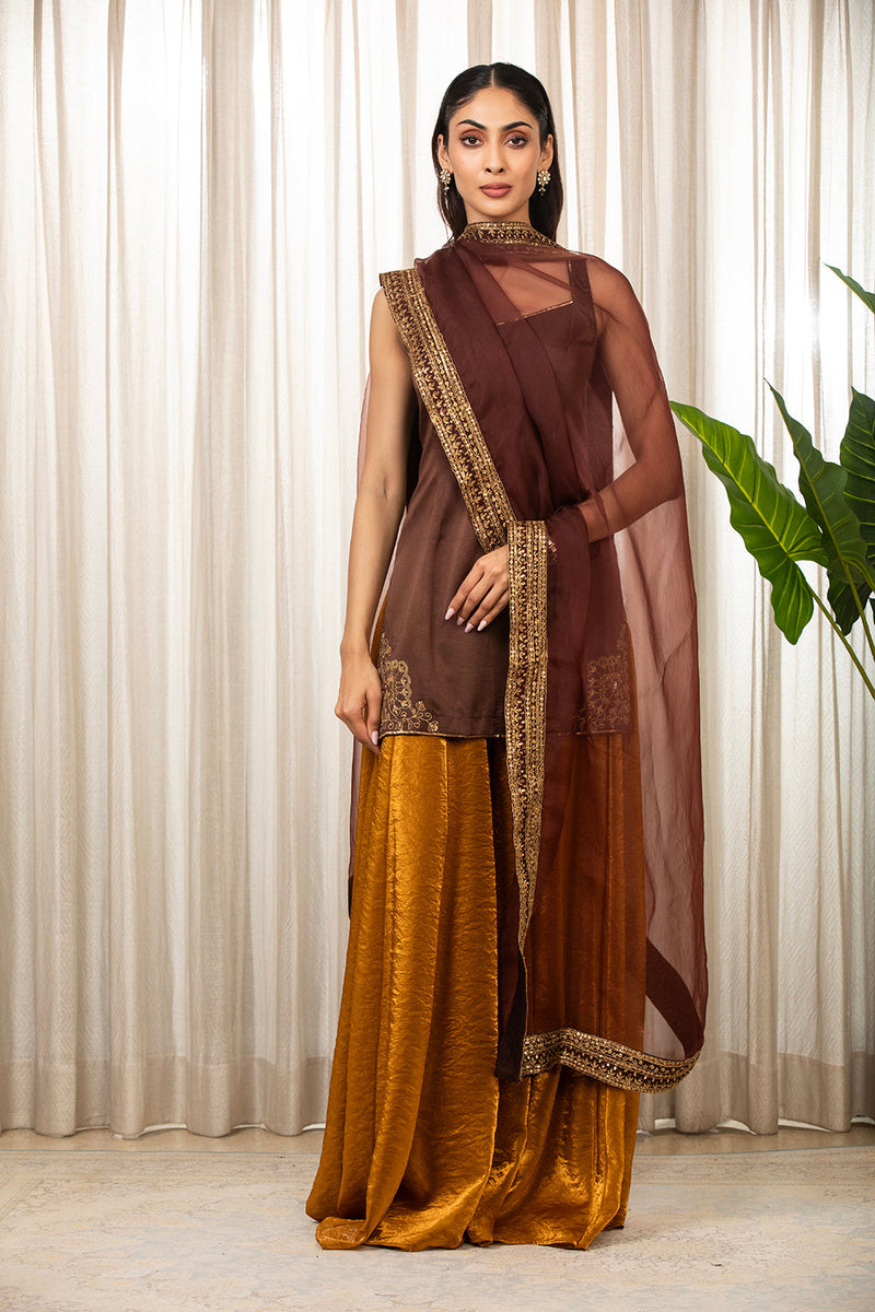 Jasmine  Embroidered Kurta Set