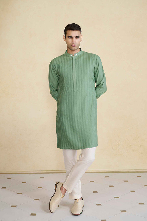 Daeven Embroidered Silk Kurta - Green