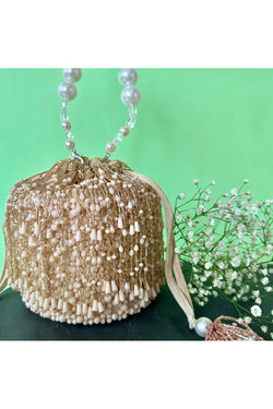 Frost Tassel Bucket Blush