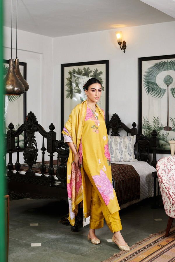 Nargis Mustard Big Flower Kurta Set Of 3