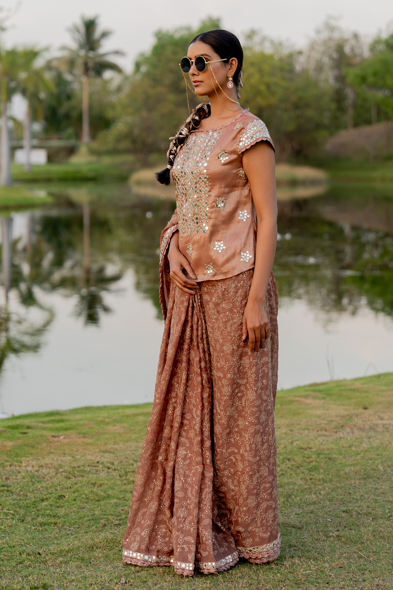 Kurti Sari