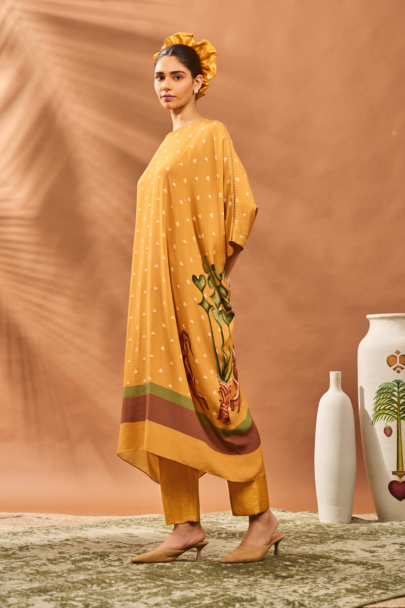 YELLOW SPADES BLOSSOM KURTA SET