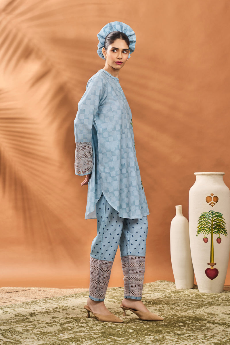 BLUE BLOOMING BOARD TUNIC SET
