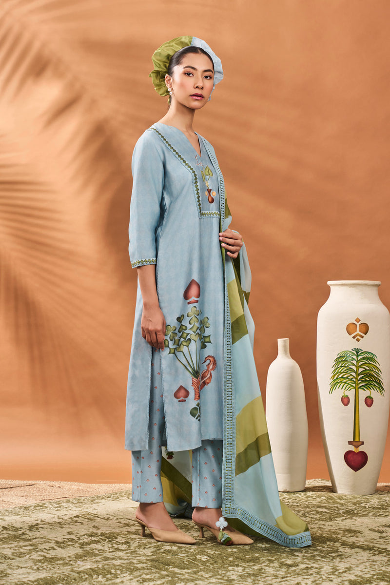 POWDER BLUE SPADES BLOSSOM CKD