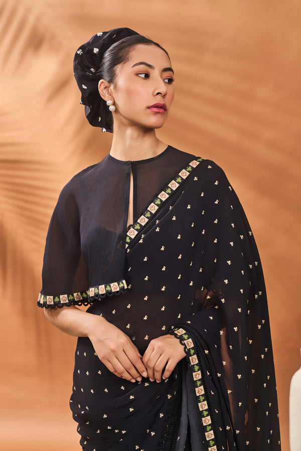 BLACK STRIPED ALL FOURS SAREE