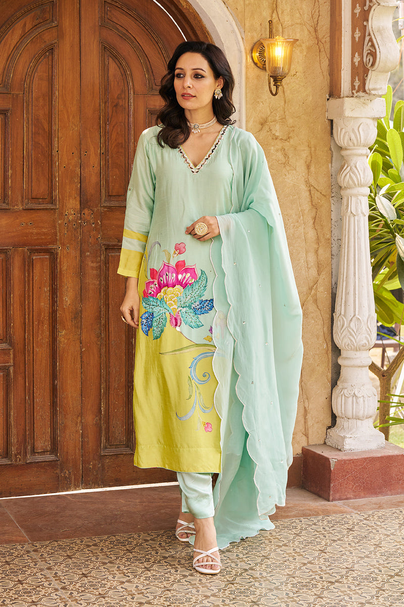 Nayaab Aqua Kurta Set