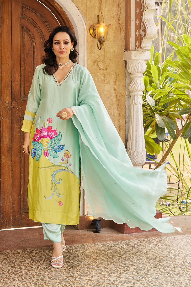 Nayaab Aqua Kurta Set