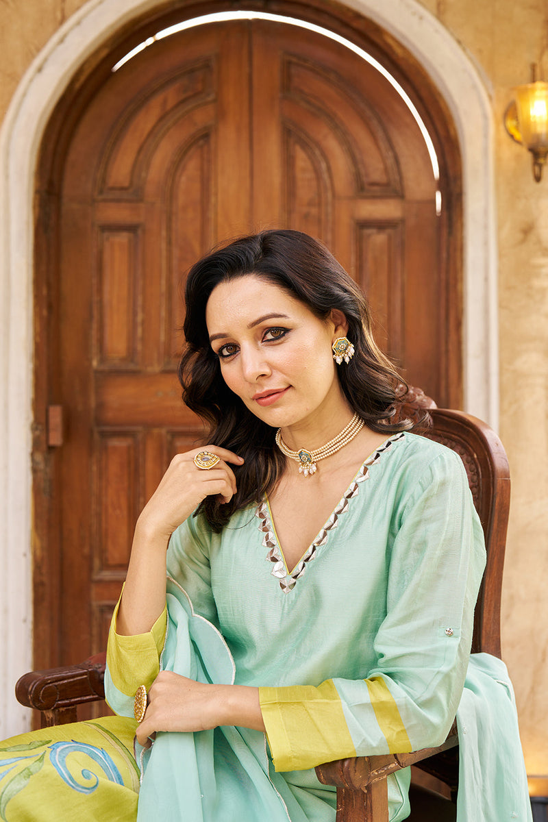 Nayaab Aqua Kurta Set