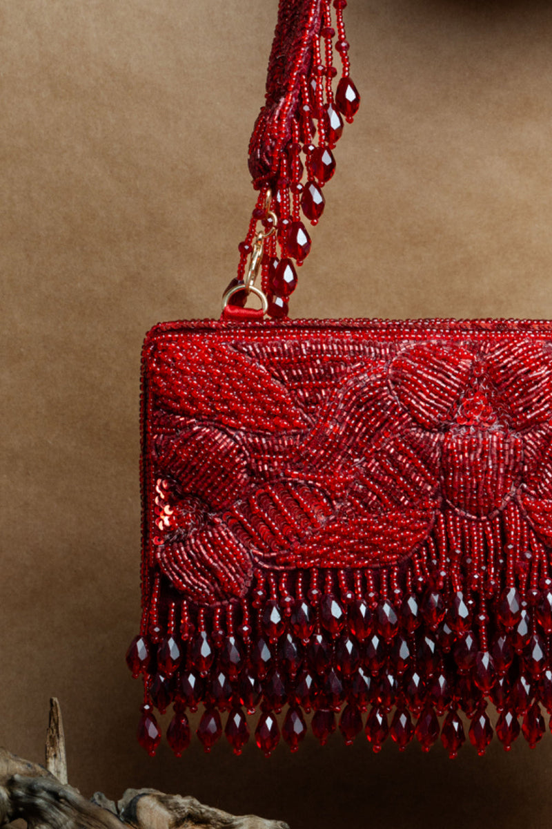 Ornate Radiance Kasse Crimson Bloom