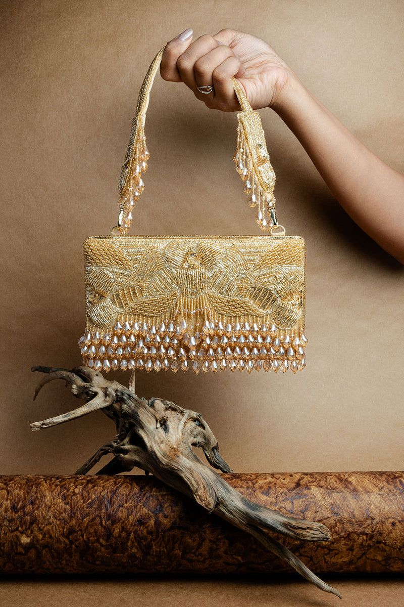 Ornate Radiance Kasse Golden Aura