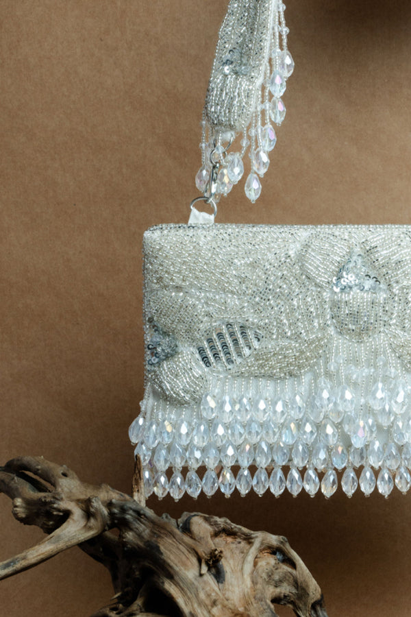 Ornate Radiance Kasse Silver Mist