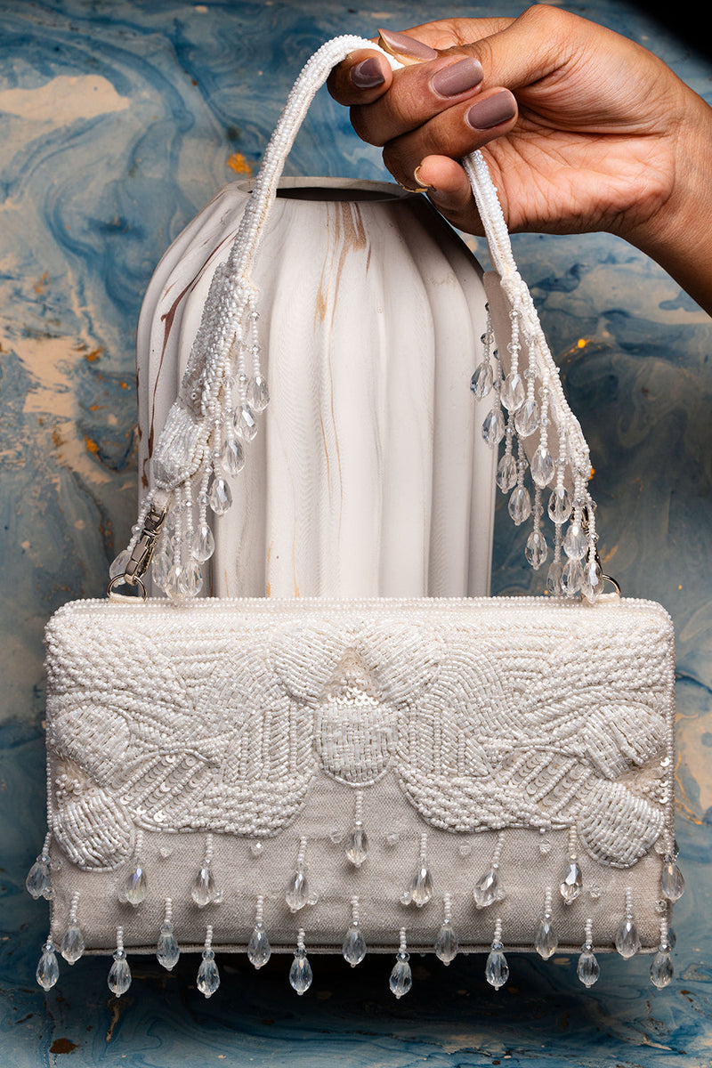 Ornate Radiance Kasse Snow Pearl