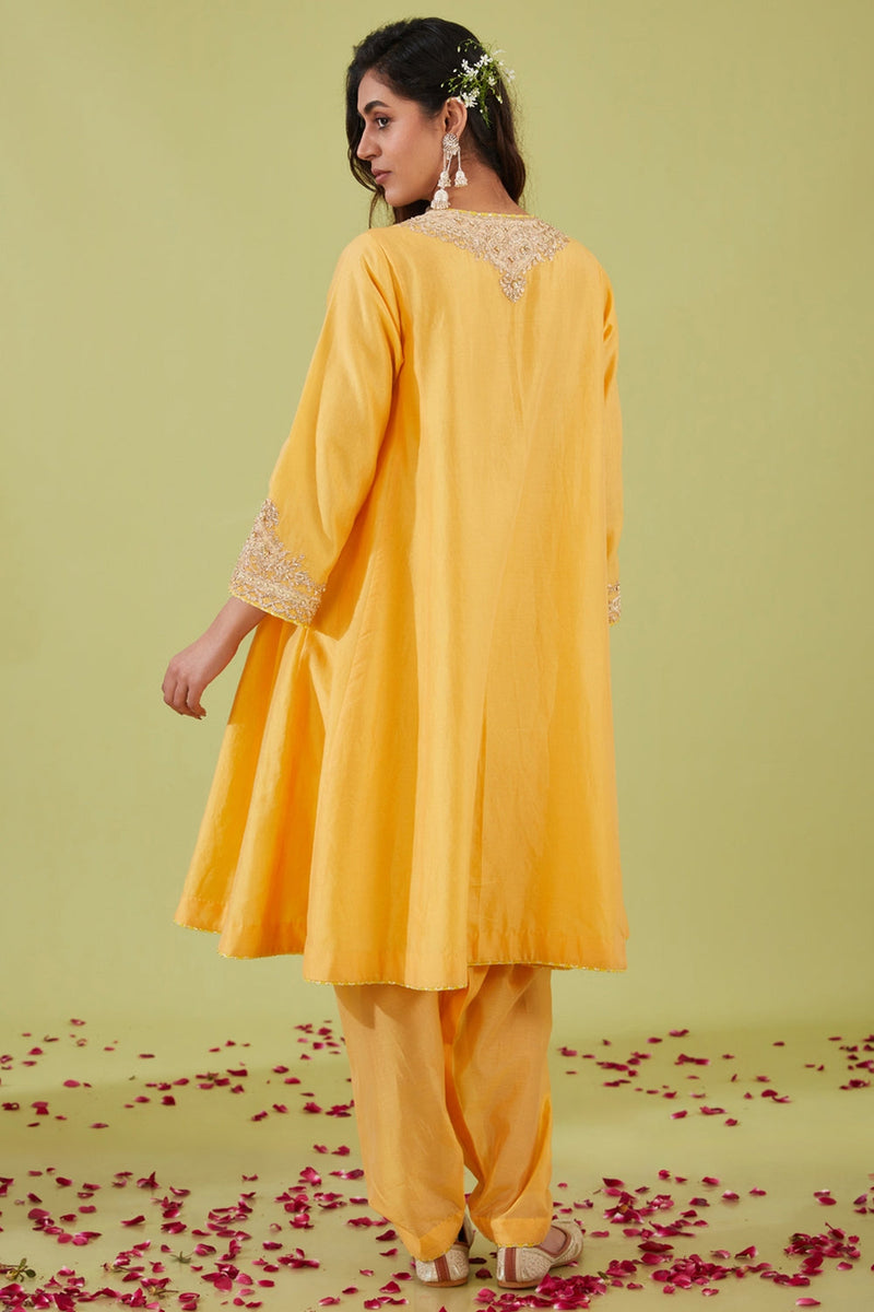 Yellow Short Kalidar Kurta With Salwar And Peach Dupatta