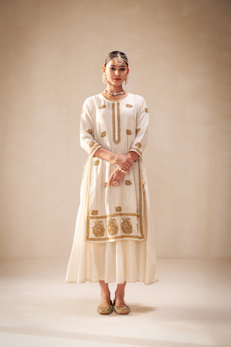Ivory Locknowi Style Kurta With Gold Embellishment