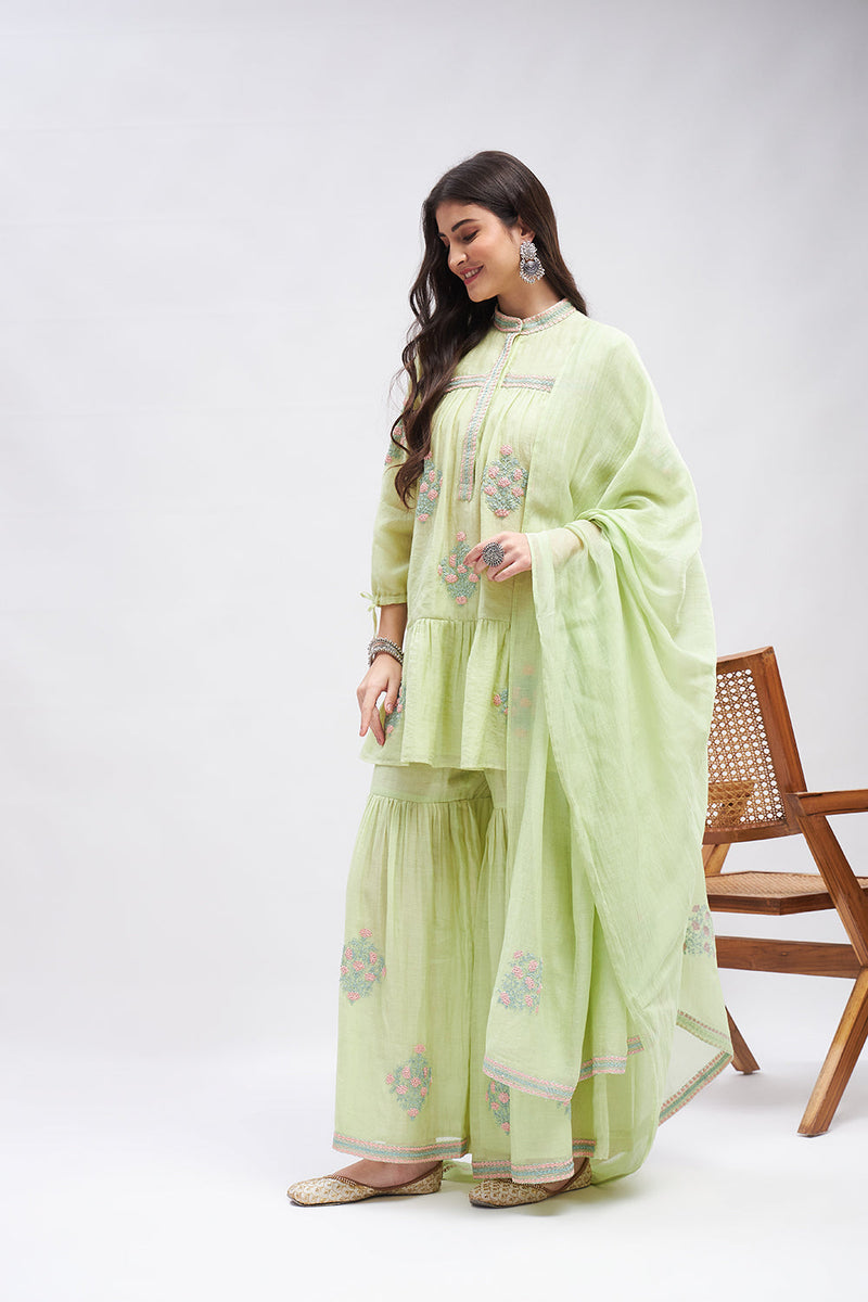 Nazakat Kurta Set