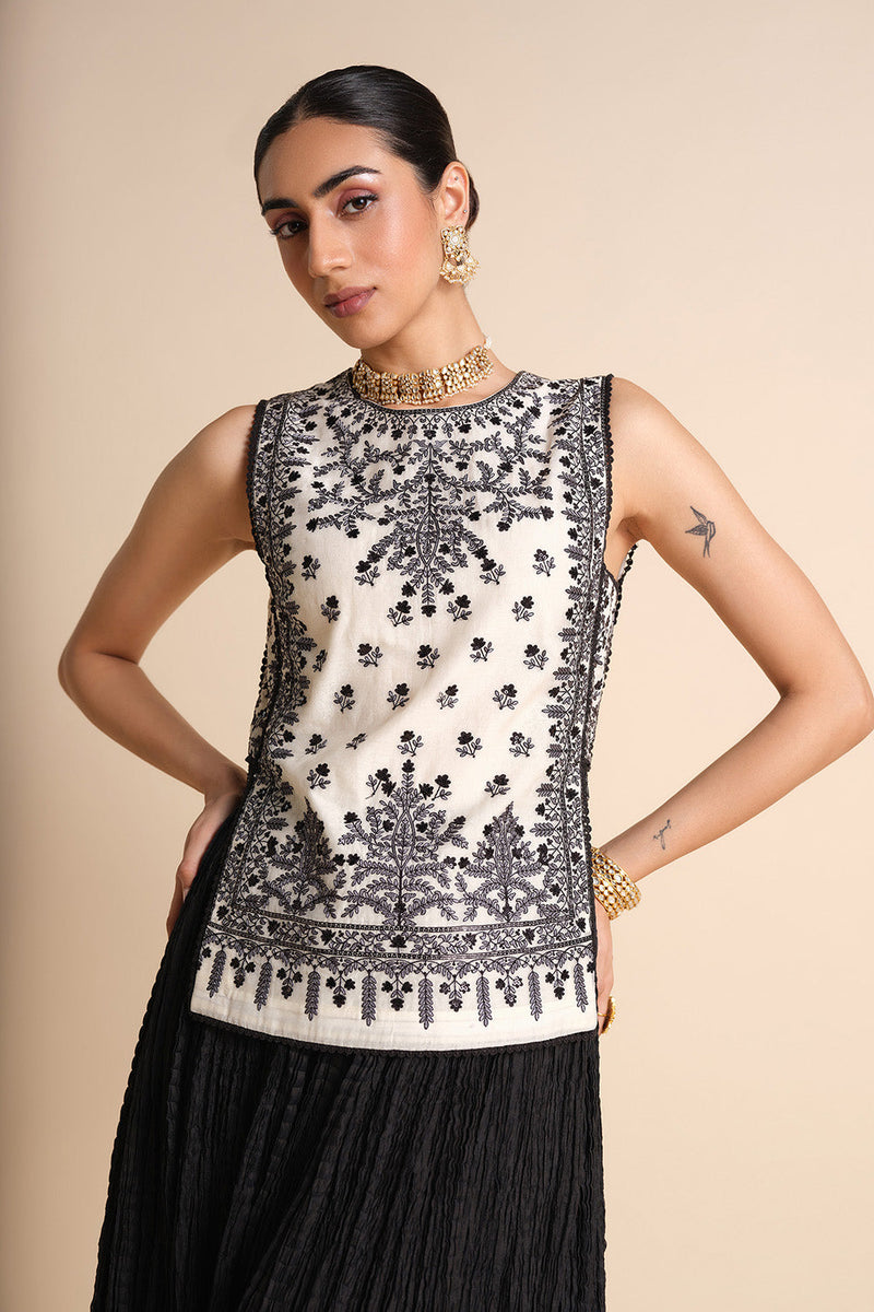 Sawsan Embroidered Skirt Set - White