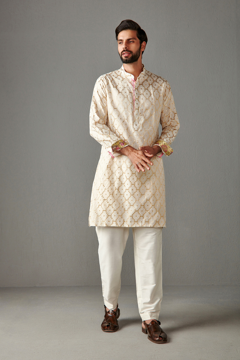 KURTA