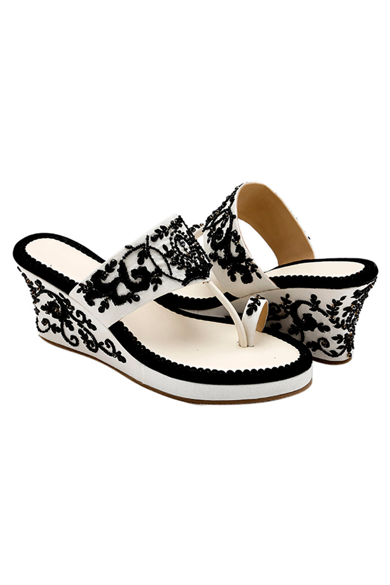 Noor Zahira  Wedges
