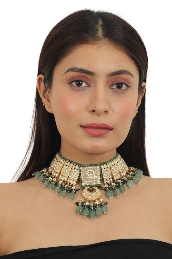 GEOMATRICAL NECKLACE SET WITH EARINGS IN EMERALD AND SEA GREEN BEADS