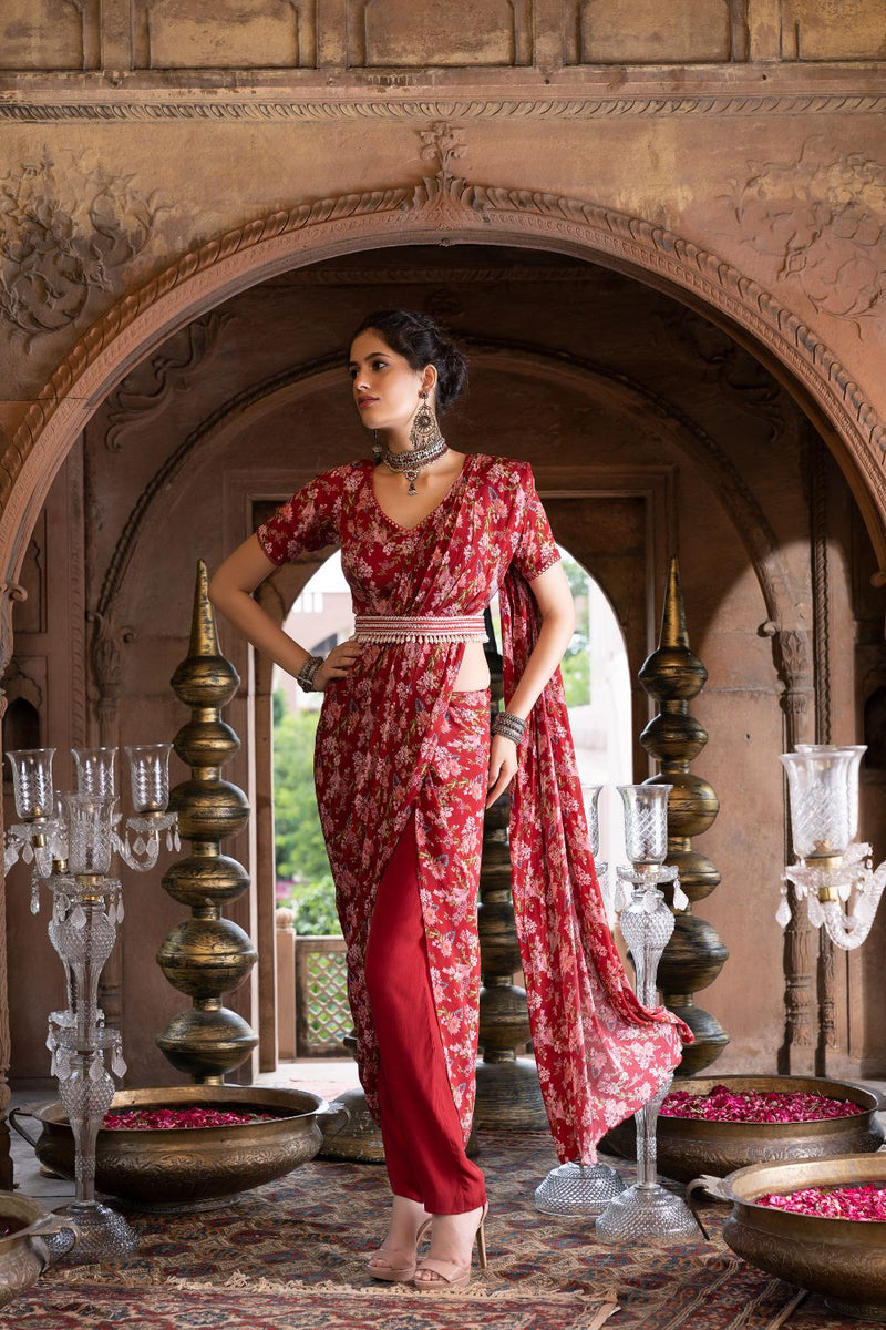 Katrina Kaif picks a Sabyasachi belt sari for Bharat Promotions. | Moviekoop