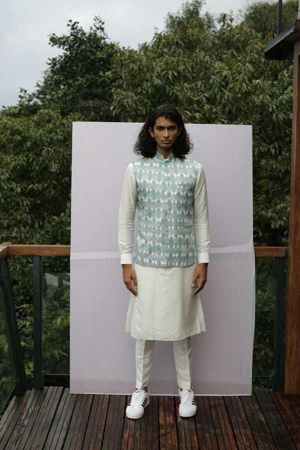 White Kurta with Straight Pants and Printed Bandi