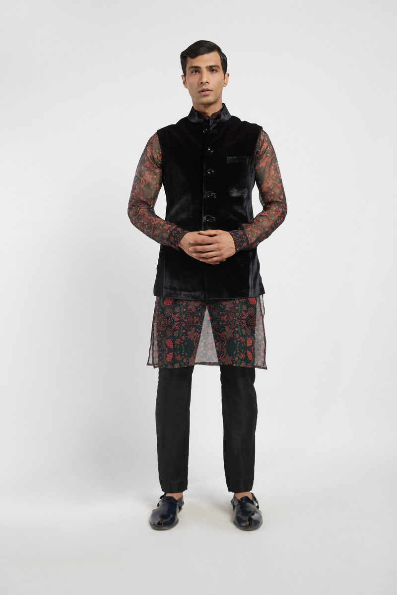 MENS KURTA W BUNDI W. CHURIDAR SET