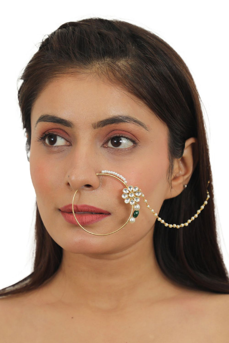FLORAL NOSERING WITH PEARLS AND AN EMERALD DROP