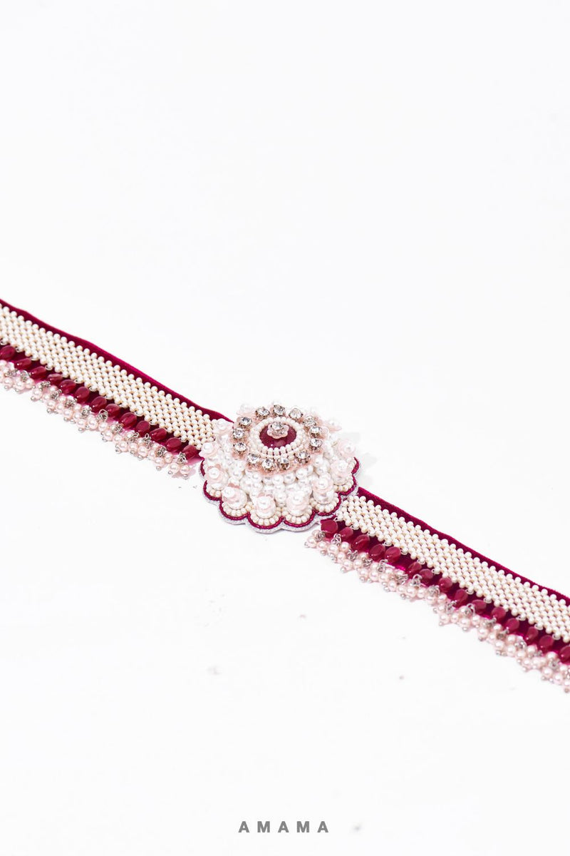 Conoidal Rose Choker In Red Onyx