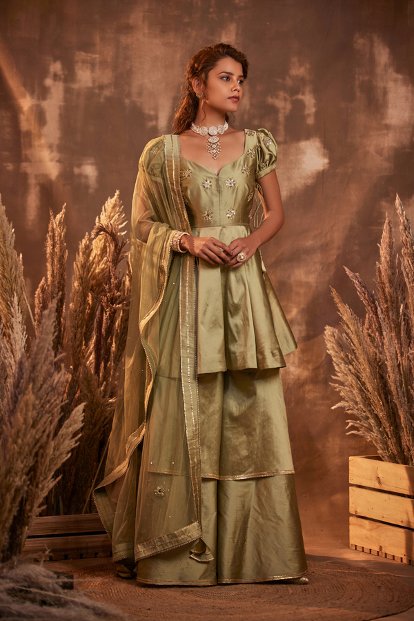 Zeinab sharara set