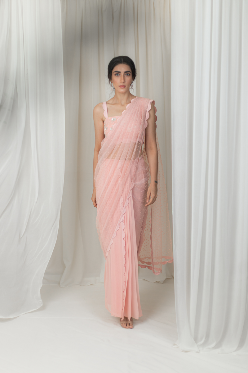 Blush scallop detail pre-stitched saree