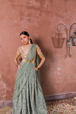 NOTES OF MINT, HINTS OF FLORAL, BELT, DUPATTA