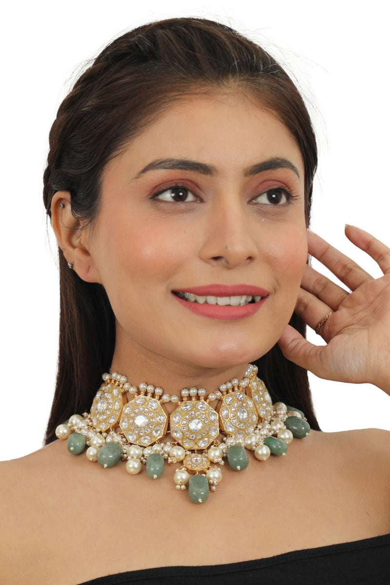 TRADITIONAL 22KT CHOKER NECKACE SET STUDDED WITH WHITE JADTAR STONES AND SEA GREEN BEADS WITH PEARLS